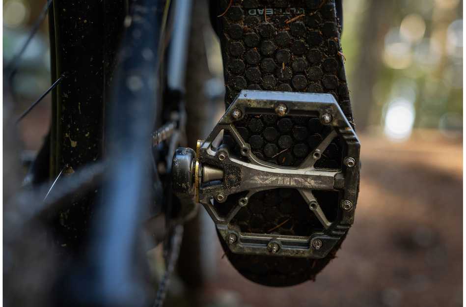 Shimano Saint tasopoljin PD‑G8040, BMX/DH