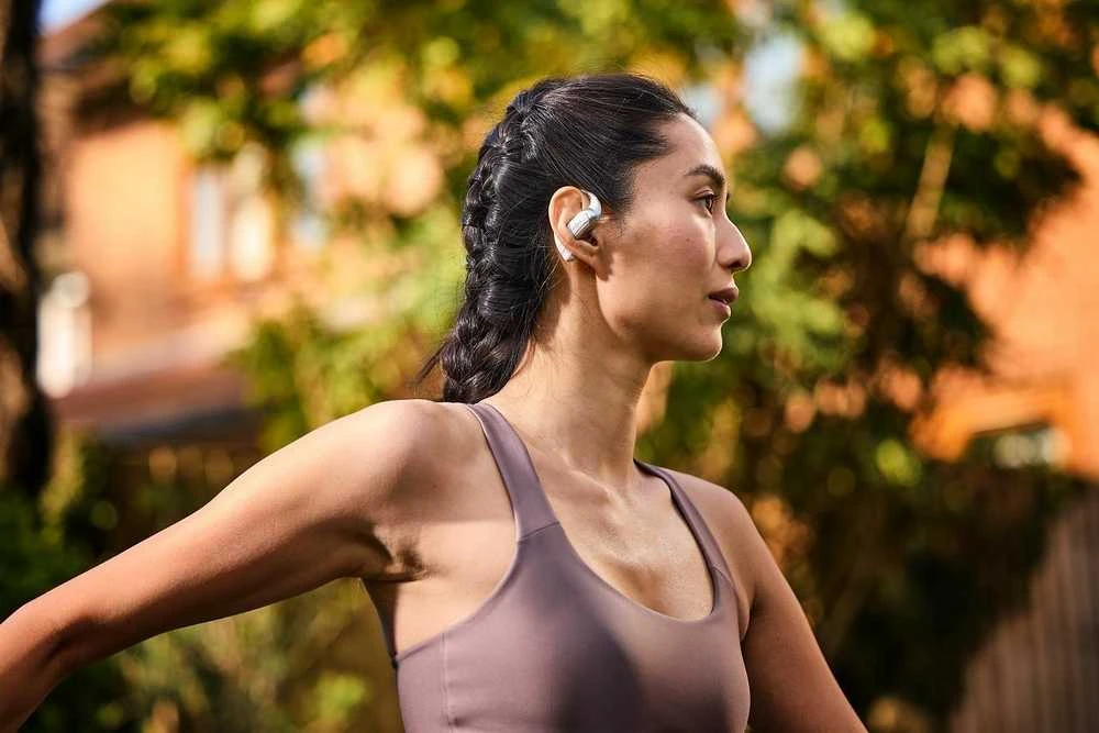Shokz OpenFit 2+ ausinės su kaulų laidumo technologija ir „Dolby Audio“, juodos
