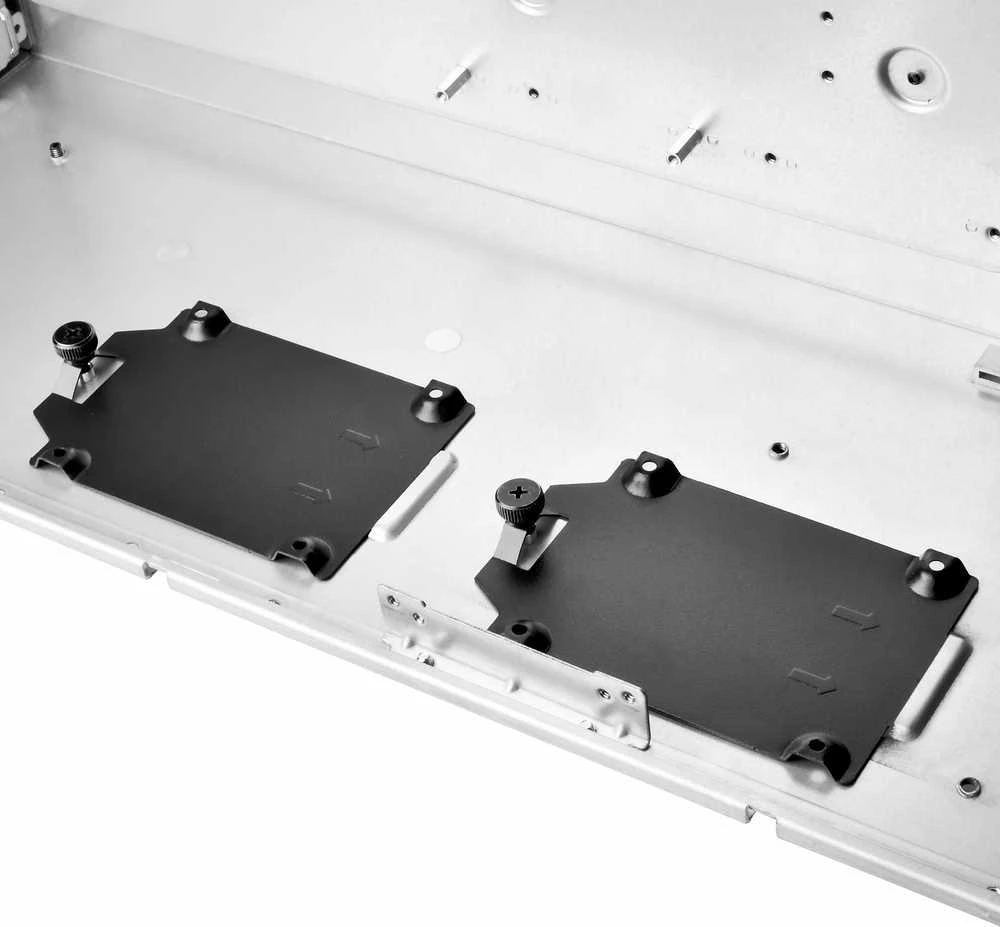 „SilverStone SST-RM44 Rackmount“ serveris – 4U