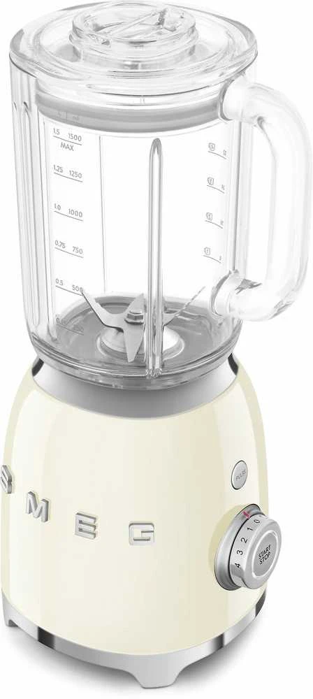 Smeg Kokteilinė BLF03CREU