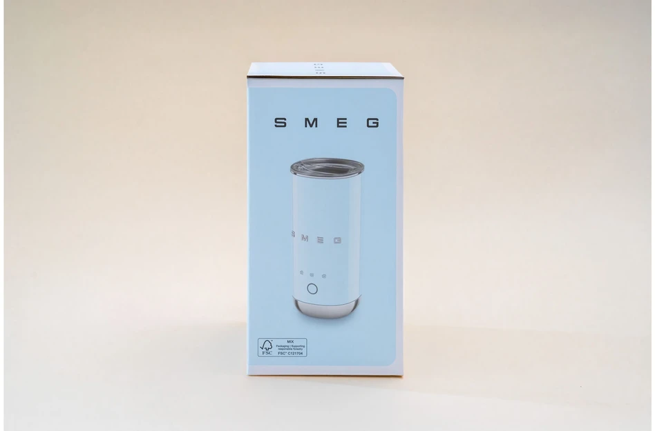 Smeg MFF02PBEU Pieno plakiklis arba šildytuvas Automatinis pieno plakiklis / šildytuvas Mėlyna