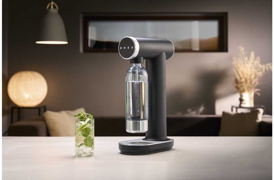 Smeg SKC01BLM saturator Plastik Juodas