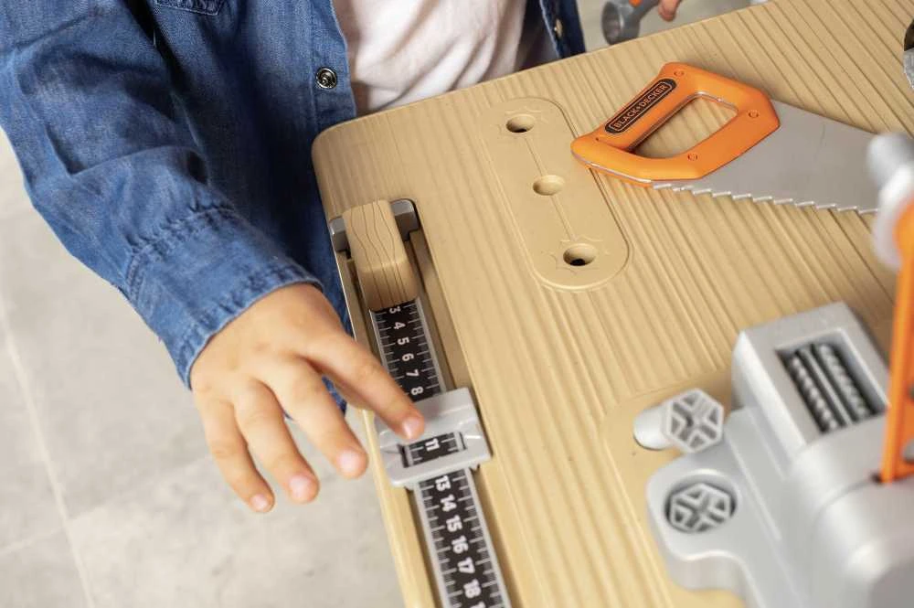 Black & Decker Darbinis stalas su įrankiais vaikams Juodas Decker, 100 priedų