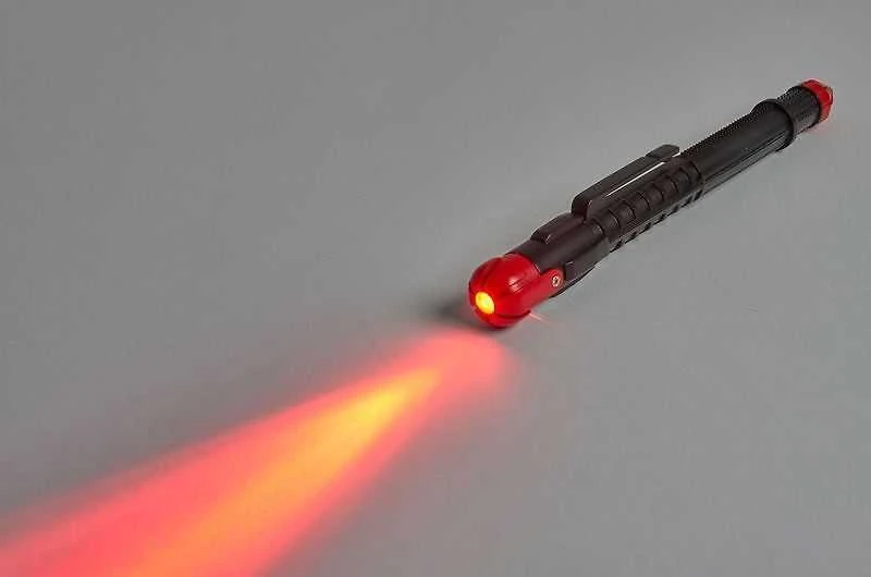 „SpyX“ – šnipinėjimo rašiklio įrankių rinkinys dėžutėje (20337)
