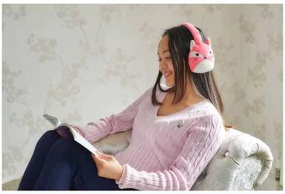 „Squishmallows“ – pliušinės „Bluetooth“ ausinės – „Fifi“ (608091)