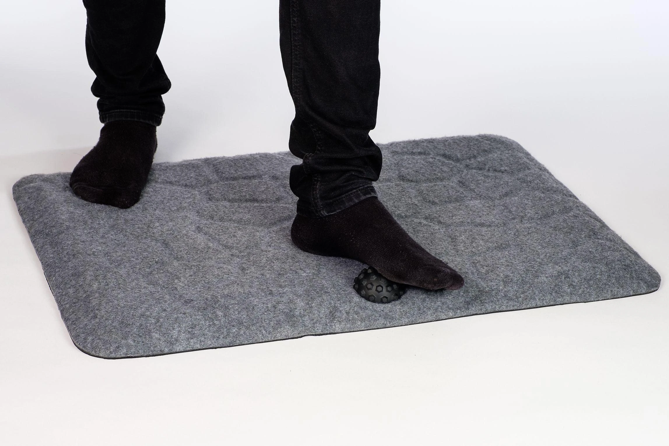 „Slowmoose Stoo Super Soft“ sezoninis kilimėlis, tamsiai pilkas