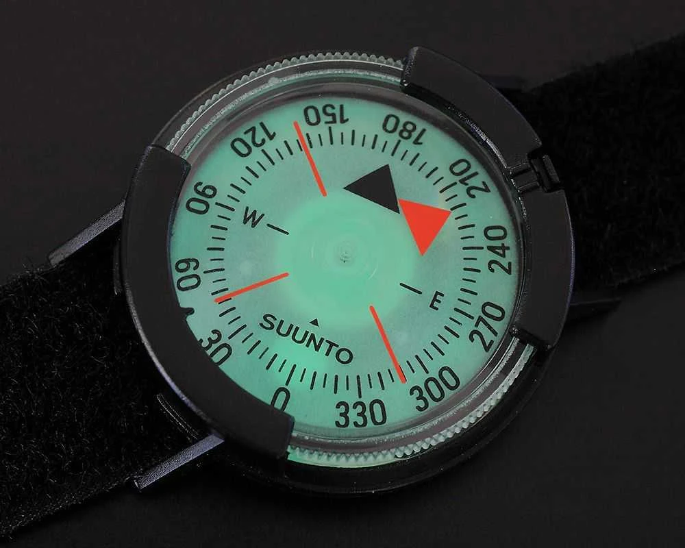 Suunto M-9 riešo kompasas