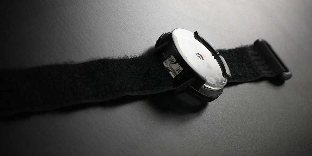 Suunto M-9 riešo kompasas