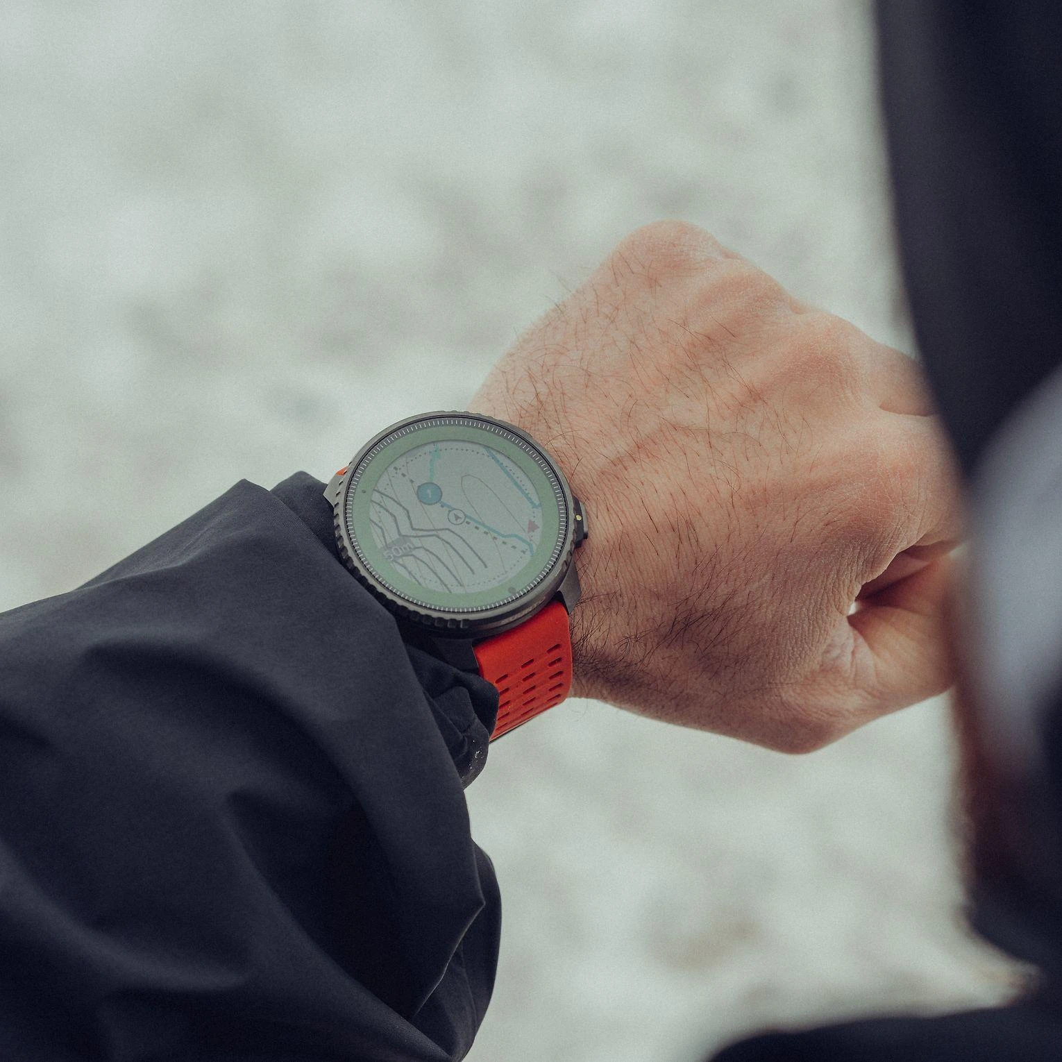 Išmanusis laikrodis Suunto Vertical Titanium Solar Canyon, Titano spalvos korpusas su oranžinės spalvos dirželiu