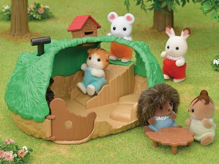 Epoch Figūrėlė su ežio nameliu Sylvanian Families
