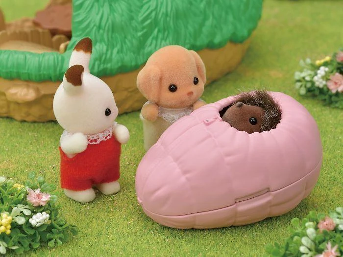 Epoch Figūrėlė su ežio nameliu Sylvanian Families