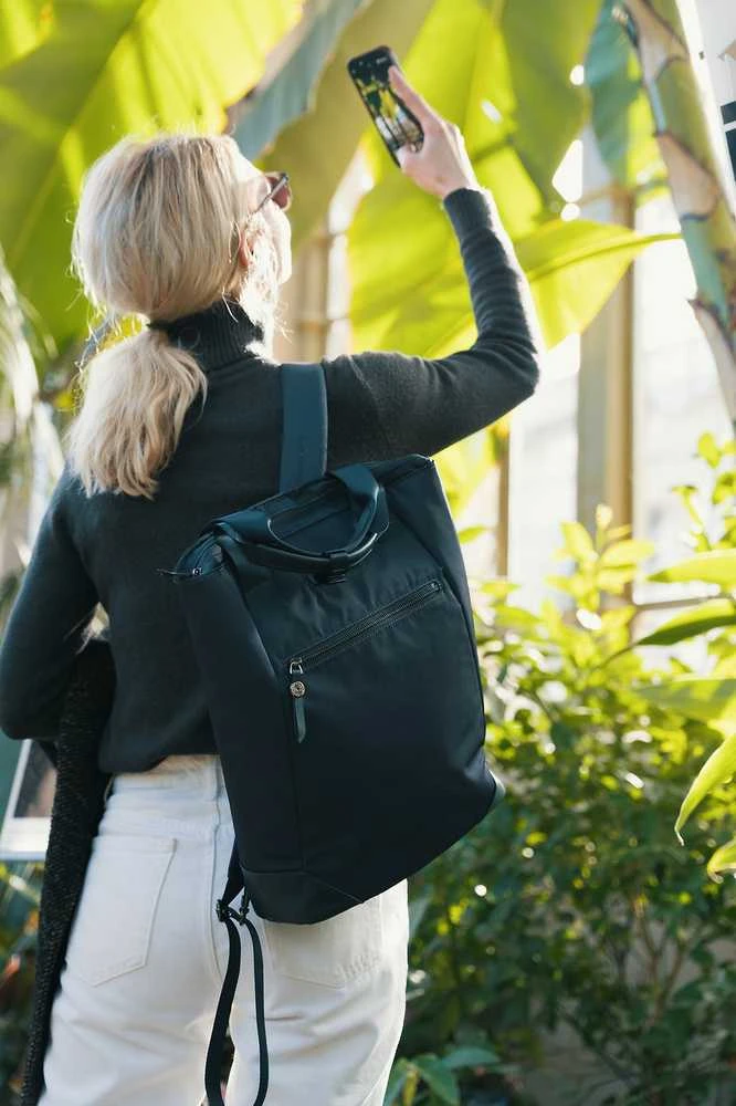 Targus | Avila Convertible Tote | Backpack | Shoulder strap | Atsparus vandeniui | Midnight