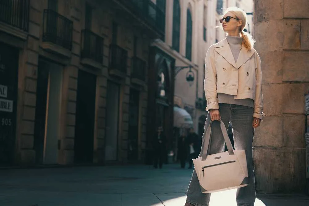 Targus | Avila | Tinka iki 15-16 " | Tote | Shoulder strap | Atsparus vandeniui | French Oak