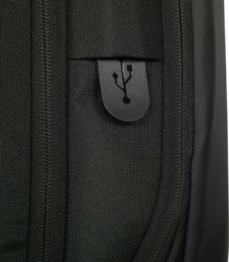 TARGUS COMMUTER BACKPACK