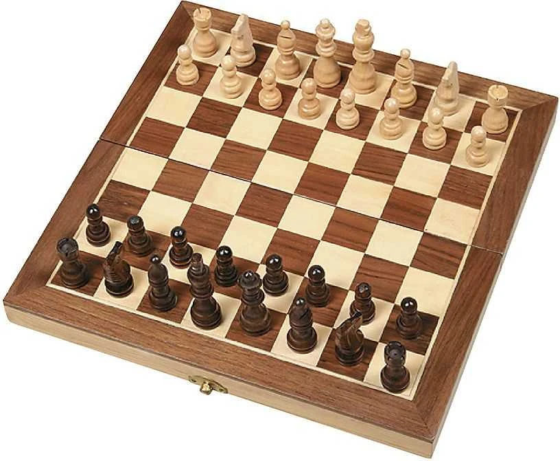 Techwood Shakki-peli, laatikossa