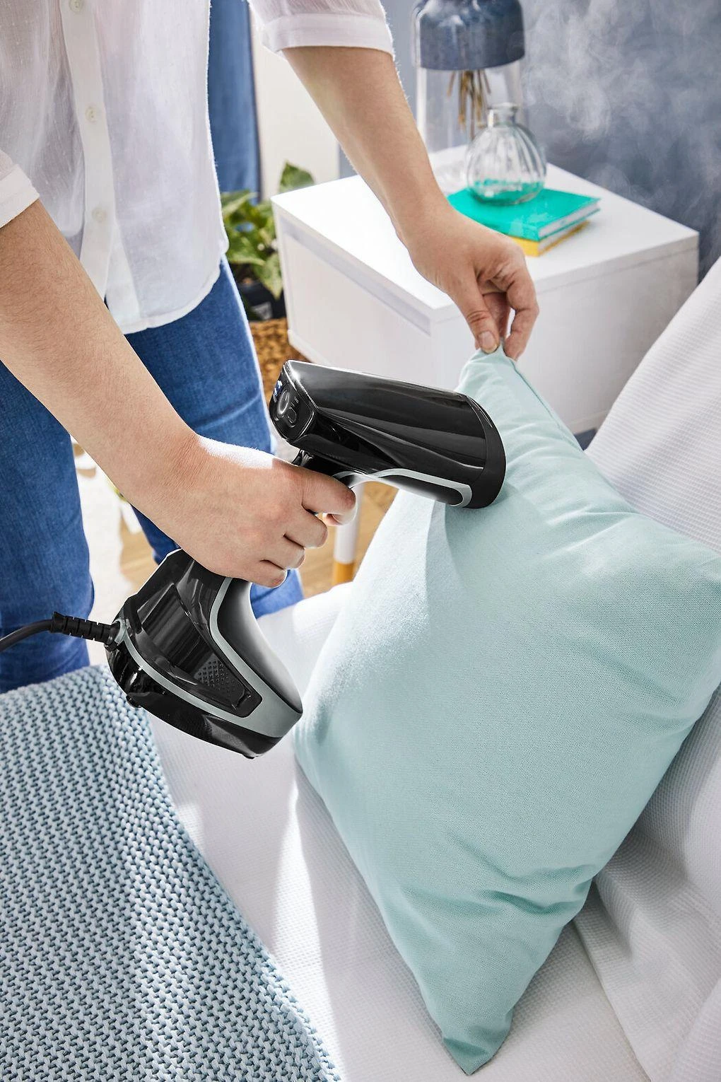 Drabužių garintuvas TEFAL DT8270, rankinis