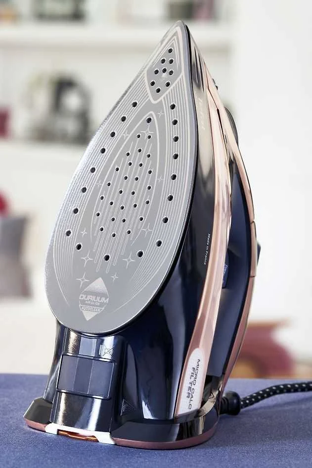 Garų lygintuvas Tefal Ultimate Pure FV9845E0 | 3200 W | Vandens talpa 350 ml | Juogas/rausvai auksinis
