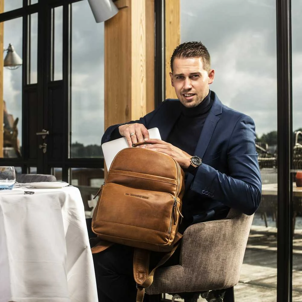 The Chesterfield Brand Chesterfield Brand Austin kuprinė 14 colių nešiojamam kompiuteriui, konjakas