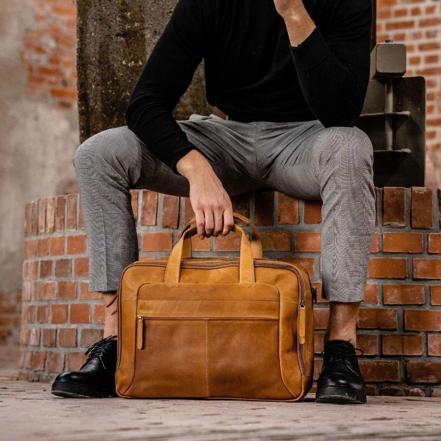 The Chesterfield Brand Ryan -tietokonelaukku 17 kannettavalle tietokoneelle, konjakki