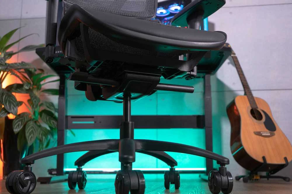 ThunderX3 XTC ergonominė ofiso kėdė, Mesh – juodos spalvos