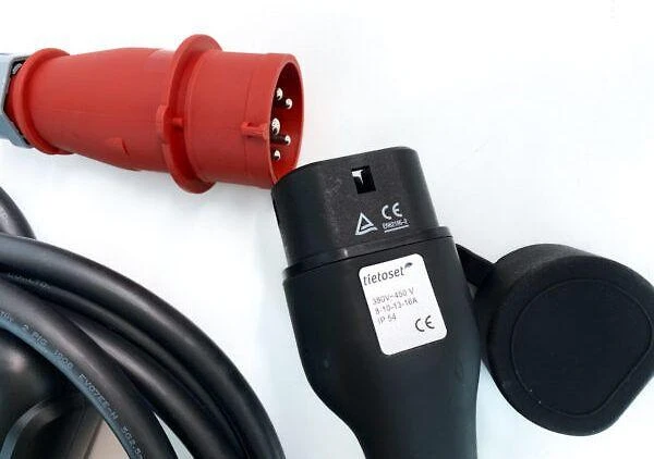 eLOAD+ įkrovimo laido CEE ir Type2 jungtys