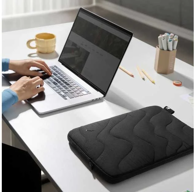 Dėklas Tomtoc tomtoc Terra-A27 Nešiojamas kompiuteris Sleeve, 13 Inch - Lavascape