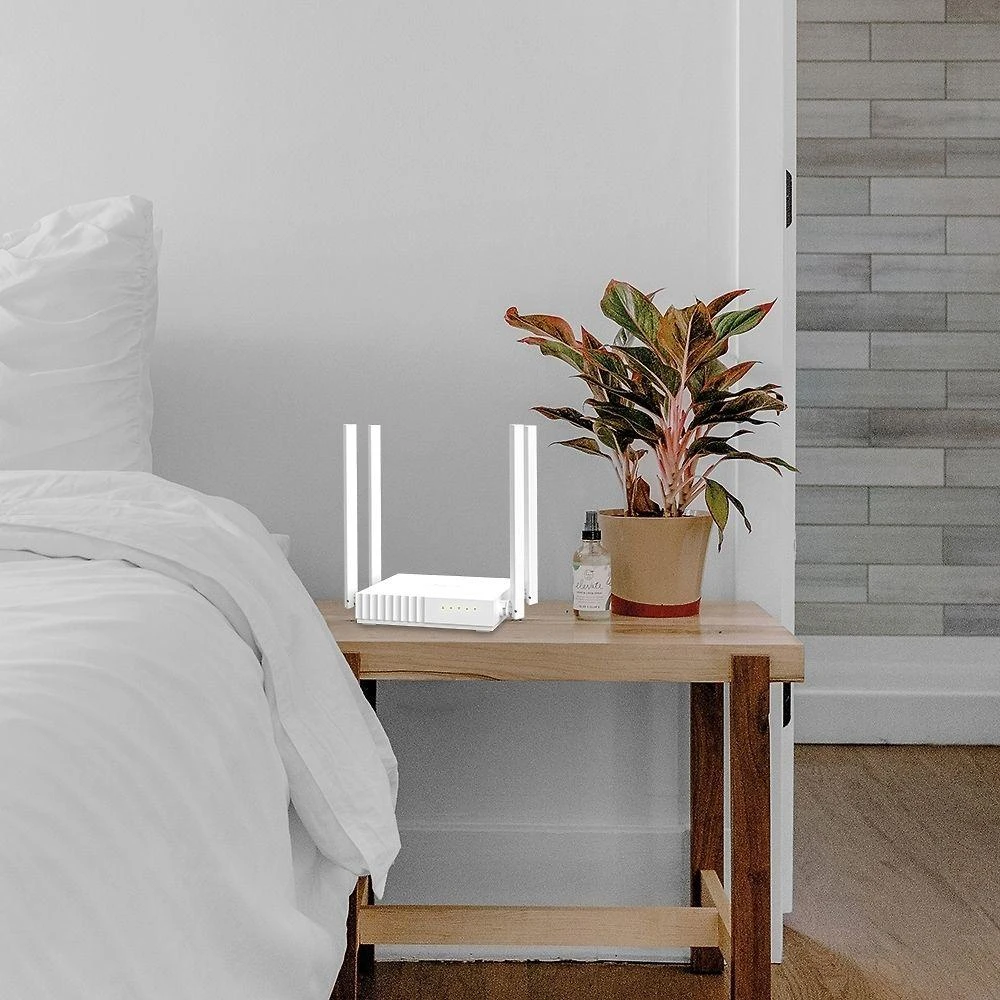 Maršrutizatorius TP-LINK | Dviejų juostų propeleris | Lankininkas C24 | 802.11ac | 300+433 Mbit/s | 10/100 Mbit/s | Ethernet LAN (RJ-45) jungle 4 | Tinklelio atramos Nr. | MU-MiMO Taip | Nėra mobiliojo plačiajuosčio ryšio | Antenos tipas 4xFiksuota