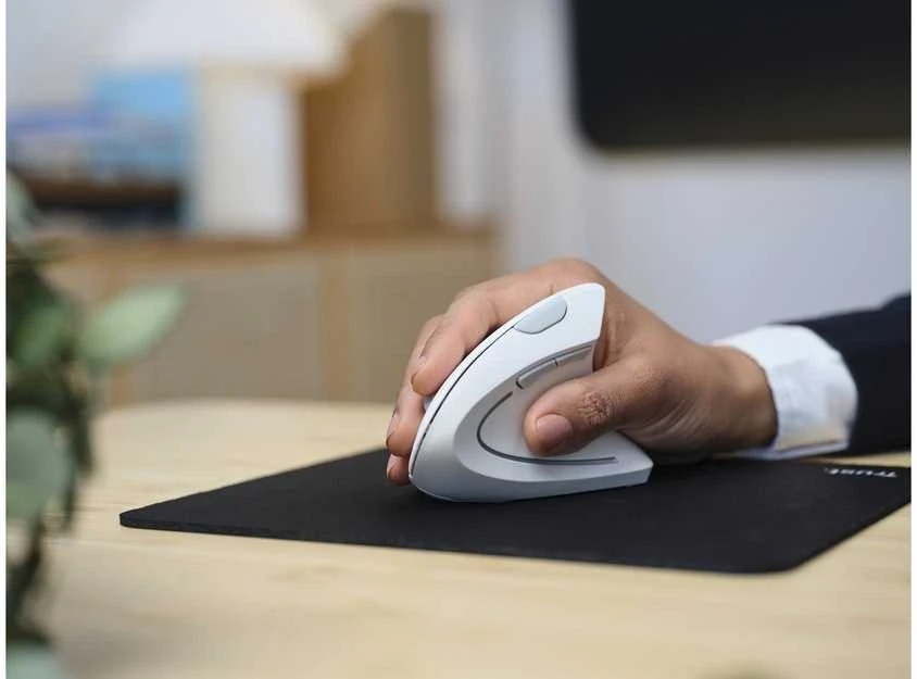 Trust Verto Vertical Ergonomic belaidė pelė baltas (25132)