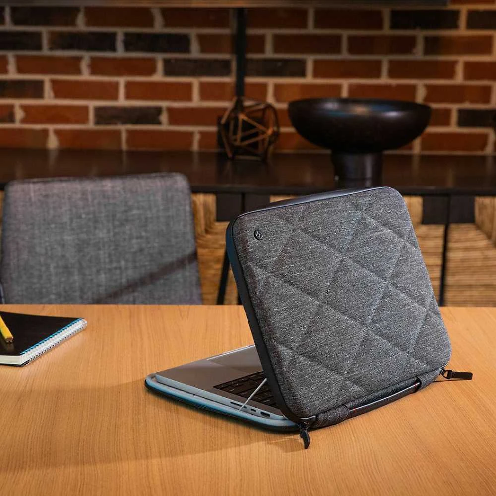 „Twelve South“ dėklas „MacBook Pro 16“ – tamsiai pilka
