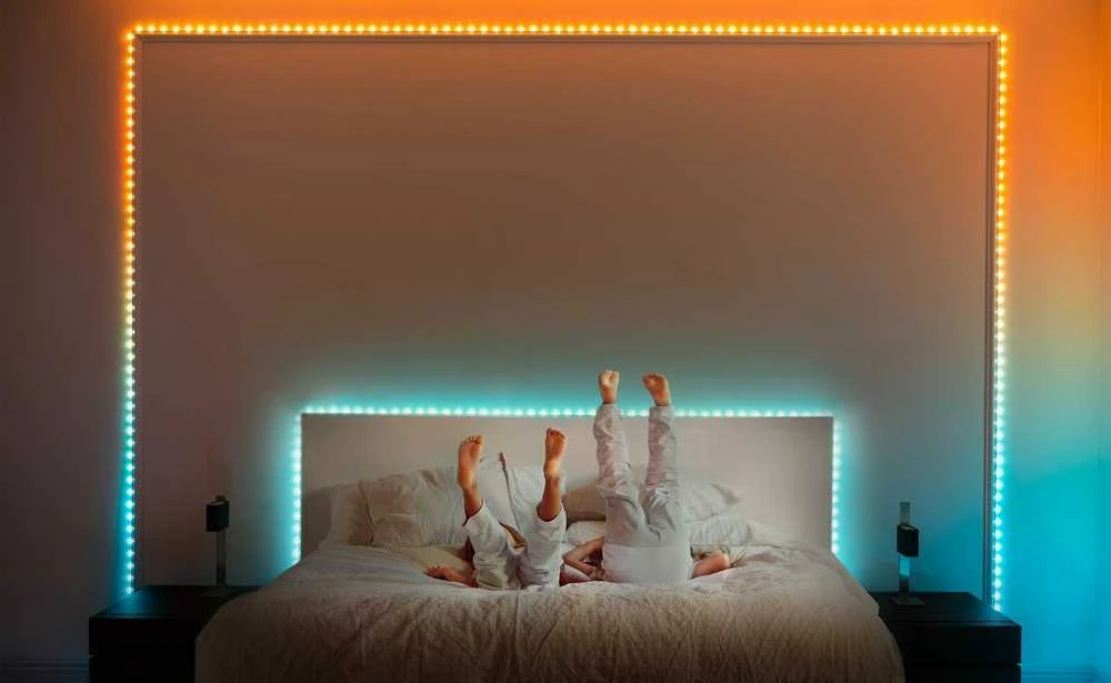 Lubinis šviestuvas „Twinkly | Dots“ išmaniosios LED lemputės 200 RGB (daugiaspalvės), 10 m, skaidrios | RGB – daugiau nei 16 mln. spalvų