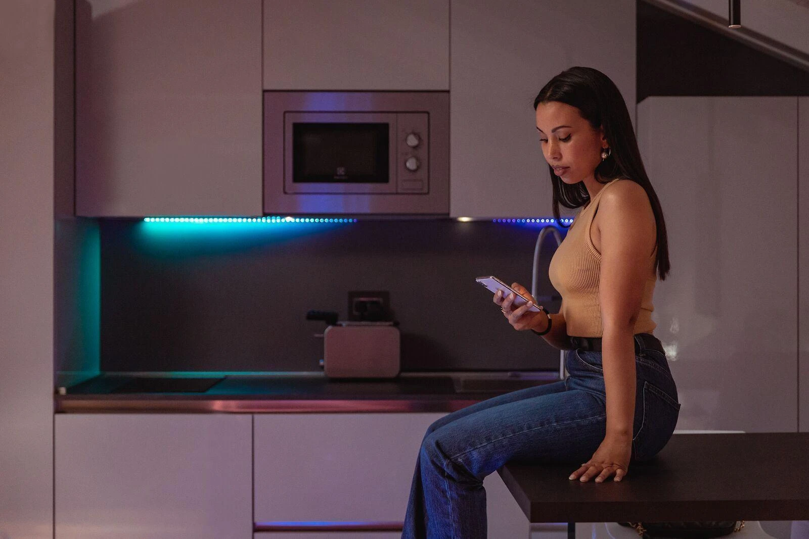 Twinkly Line išmanioji LED juostelė su RGB LED, 1,5 metro, juodas laidas, daugiaspalvė