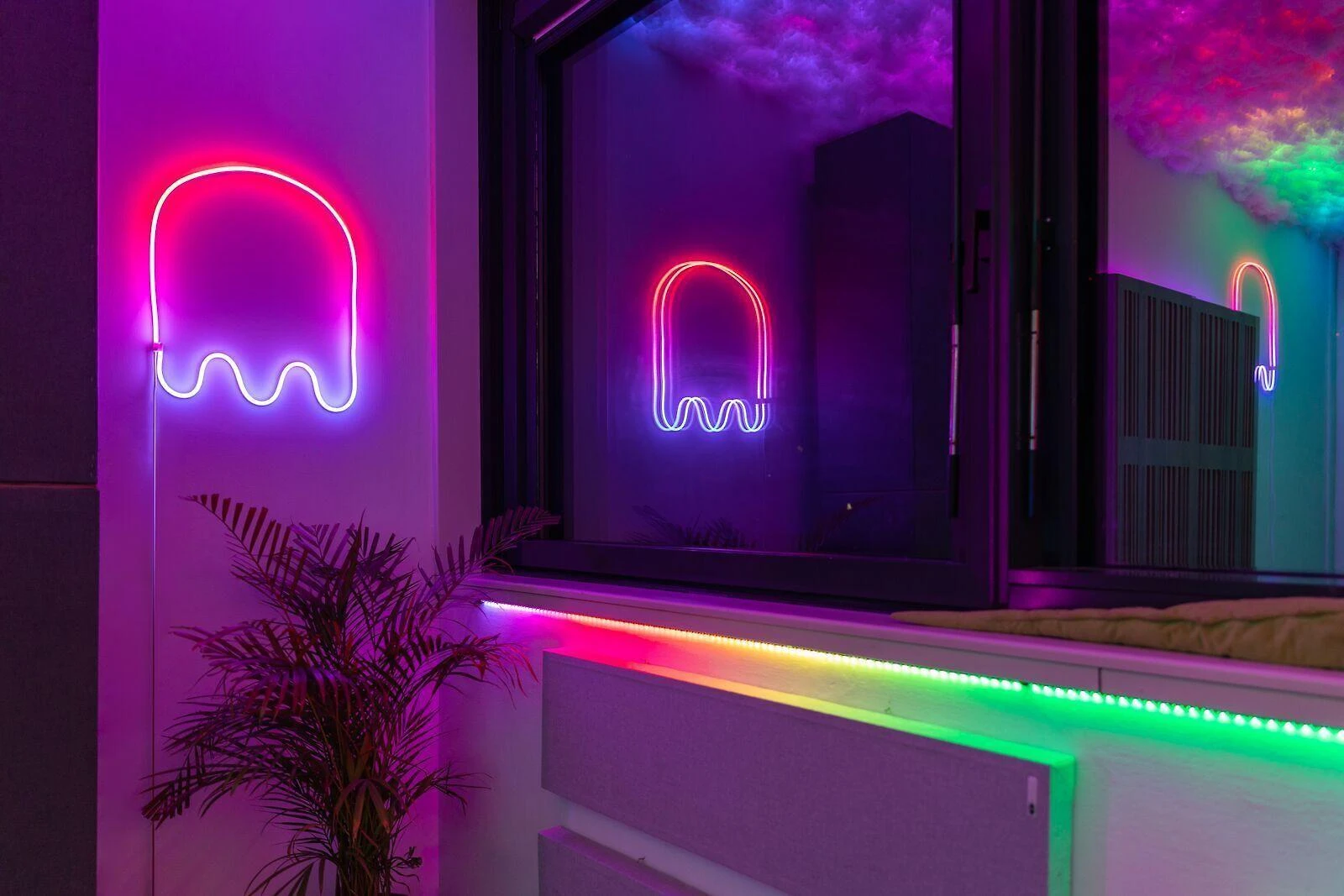 Twinkly Line išmanioji LED juostelė su RGB LED, 1,5 metro, juodas laidas, daugiaspalvė
