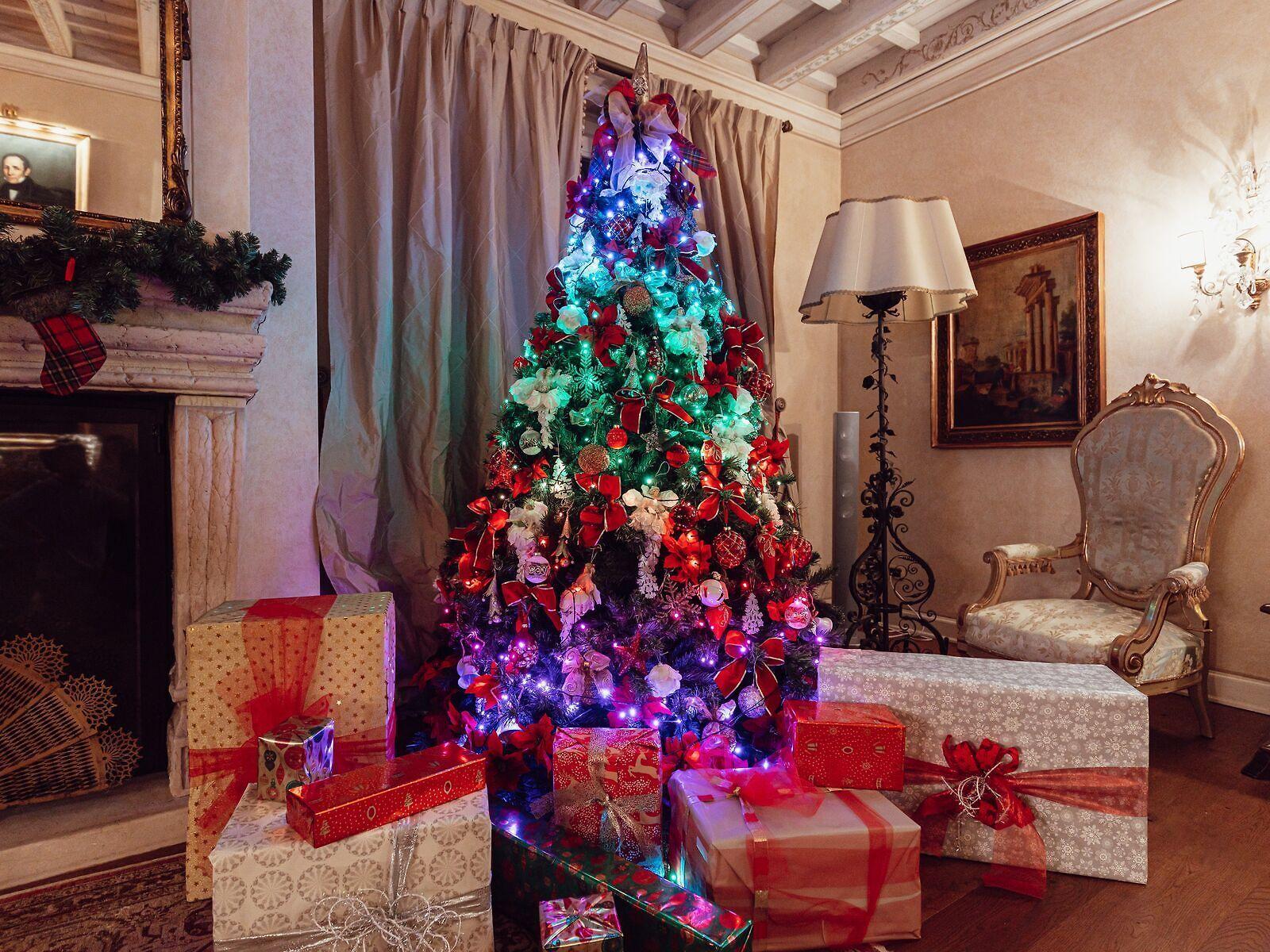 Kalėdinė išmanioji lempučių girlianda Twinkly Strings 100 LED, RGB, daugiaspalvės