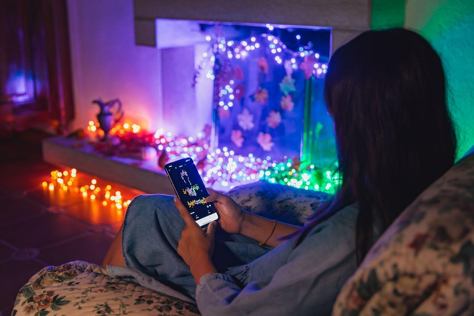 Kalėdinė išmanioji lempučių girlianda Twinkly Strings 100 LED, RGB, daugiaspalvės