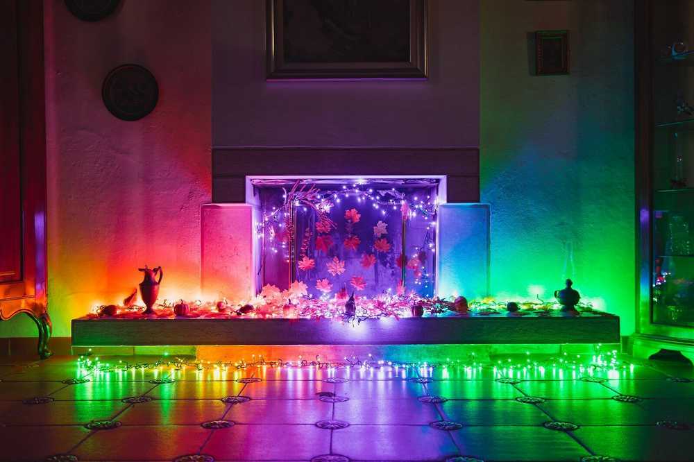 Kalėdinė išmanioji lempučių girlianda Twinkly Strings Special Edition – 250 RGB+W LED
