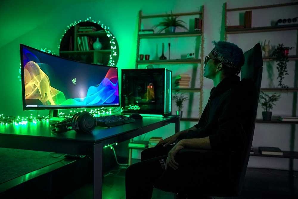 Kalėdinė išmanioji lempučių girlianda Twinkly Strings Special Edition – 250 RGB+W LED