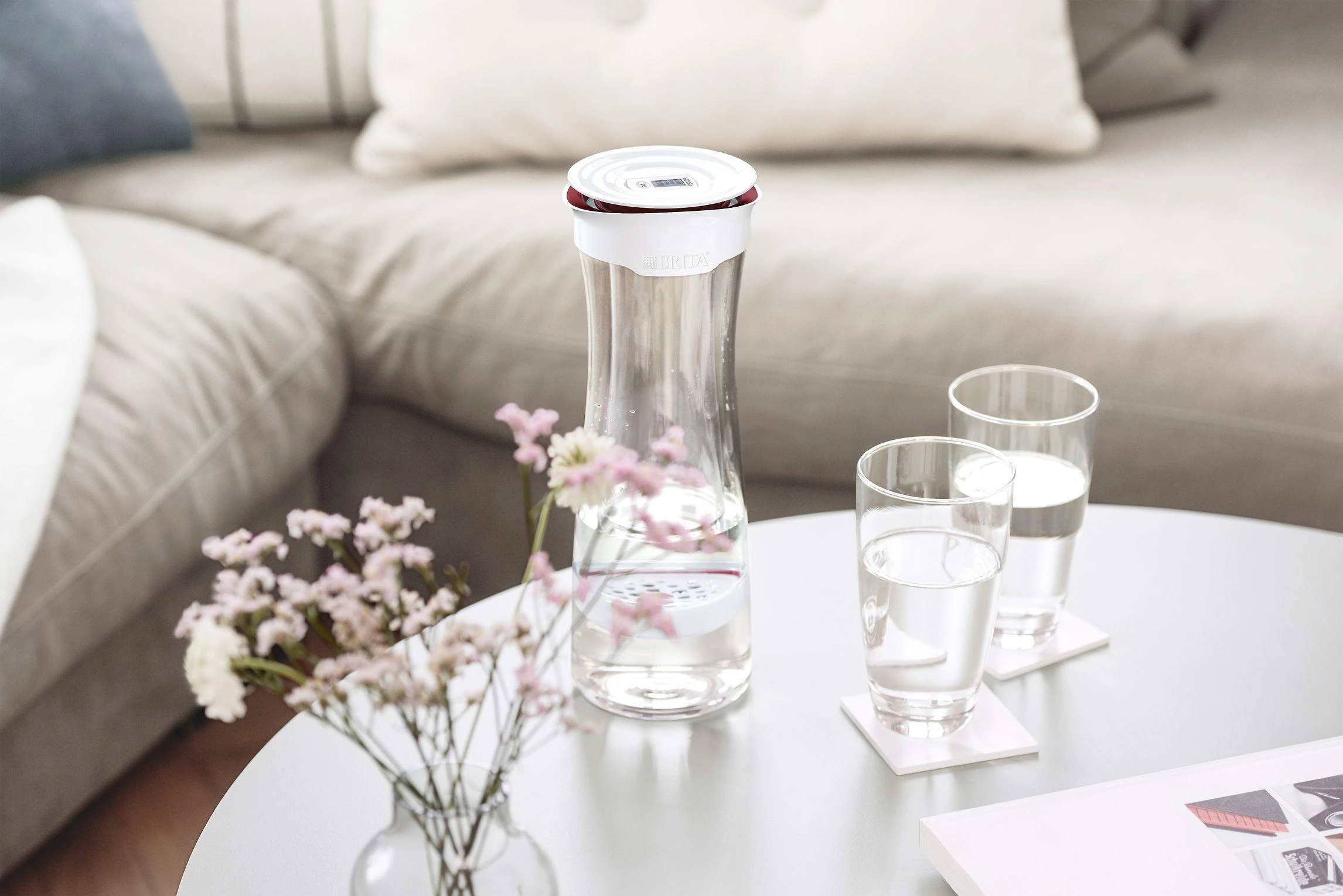 Vandenį filtruojantis grafinas Brita Fill&Serve Mind 1.3L (Baltas/Pilkas)
