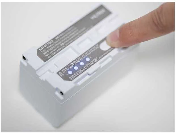 Baterija - Viltrox NP F750 4400mAh USB C įkroviklis su LED indikatoriumi