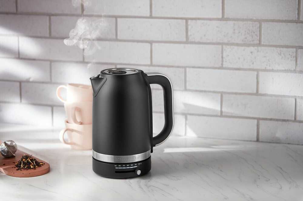 Virdulys KitchenAid 5KEK1701EBM vedenkeitin, mattamusta