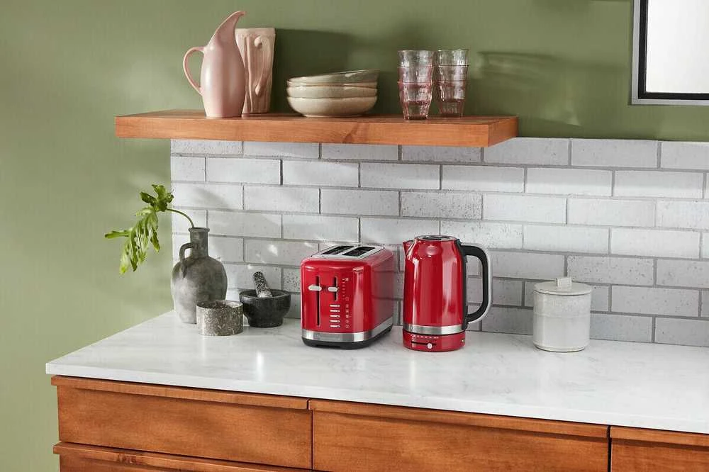 KitchenAid 5KEK1701EER electric virdulys 1.7 L 2400 W Raudona