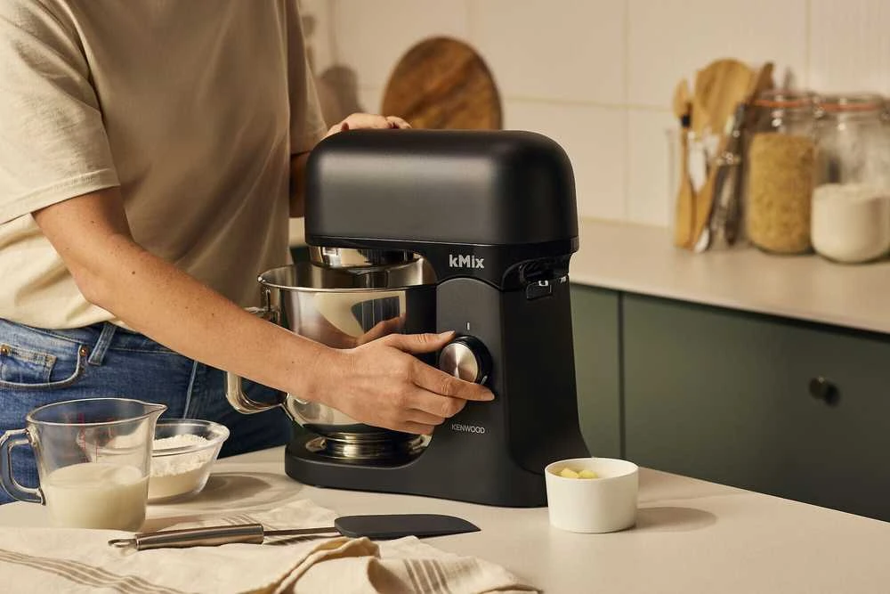 Virtuvinis kombainas Kenwood kMix KMX750ABK juoda