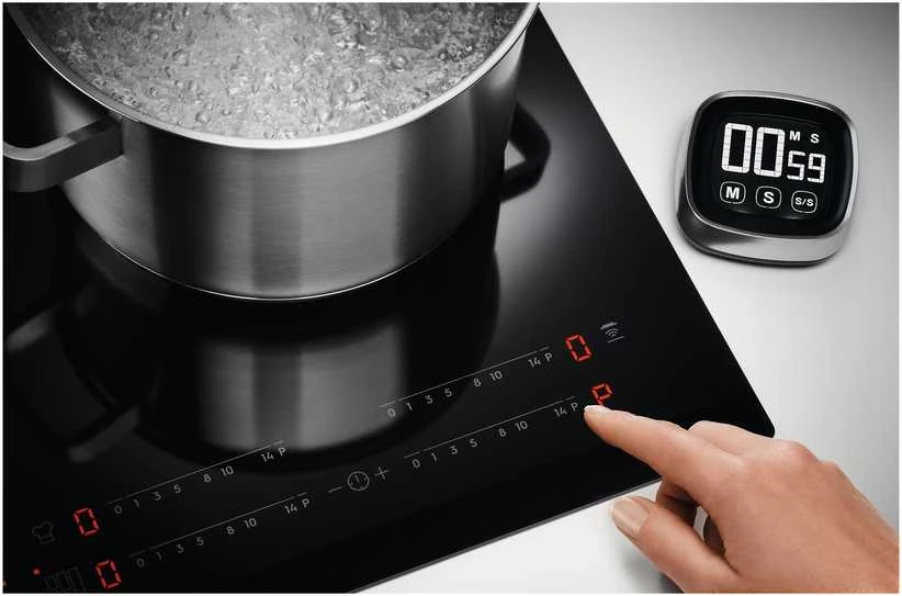 Kaitlentė  Electrolux HOB654F 600 sarjan Bridge induktiokeittotaso, 60 cm