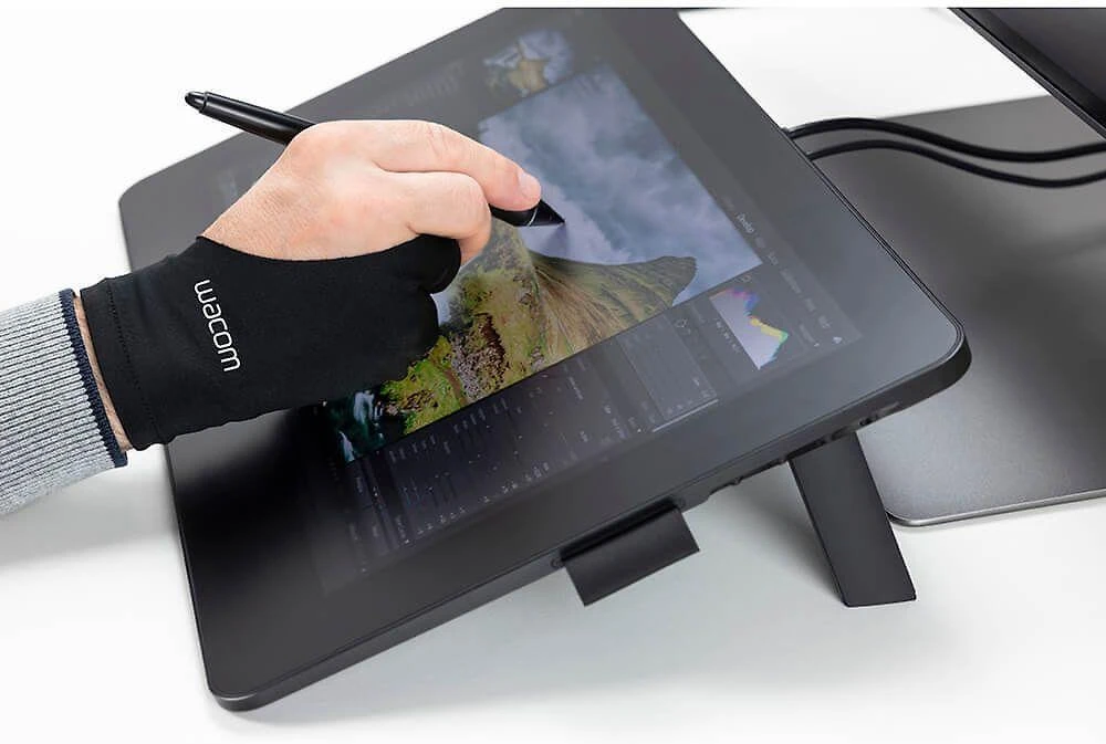 „Wacom“ menininko piešimo pirštinė (ACK4472501Z)