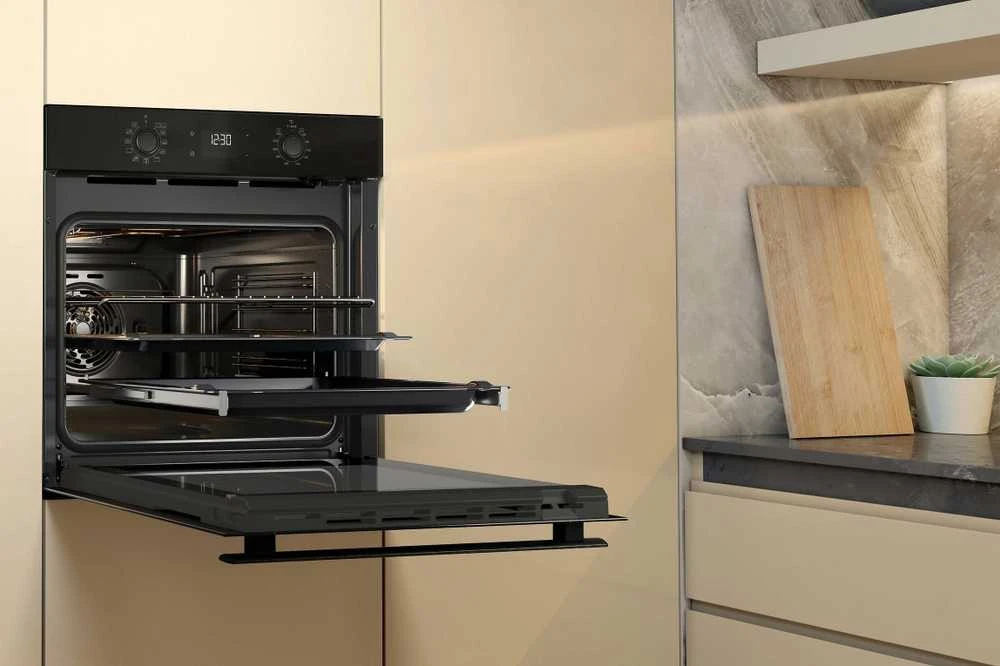 Įmontuota Orkaitė - Whirlpool OMR58HU1B