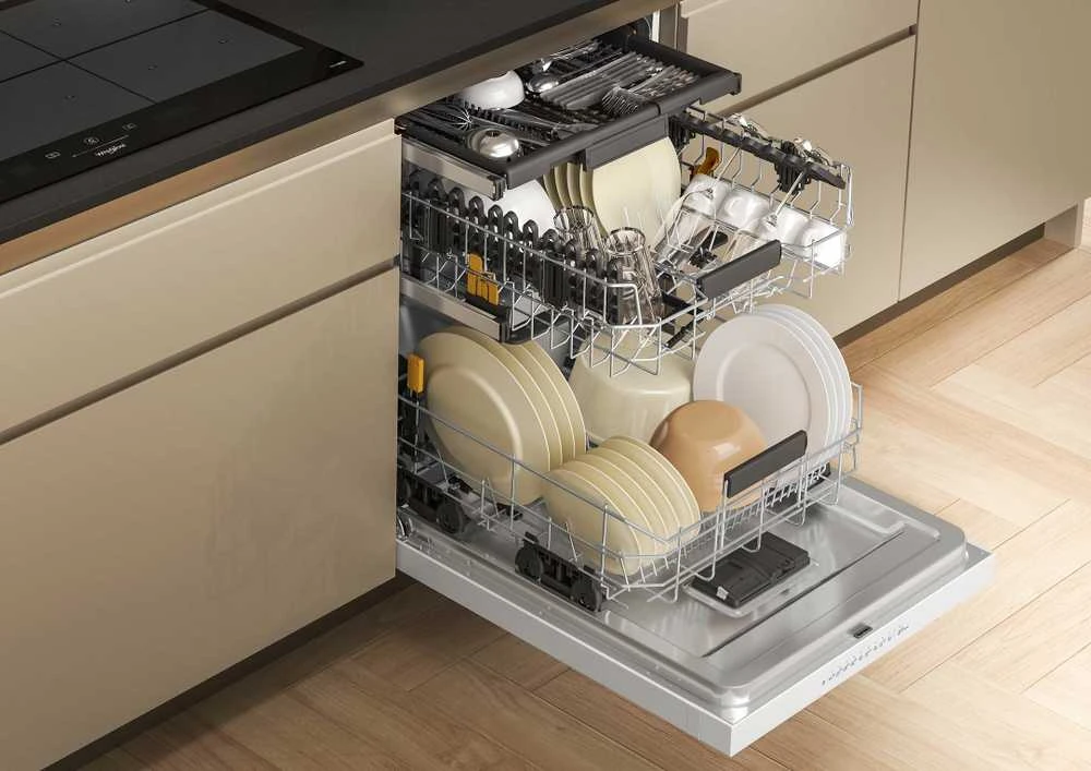 Indaplovė Whirlpool W7U HP33 astianpesukone, valkoinen