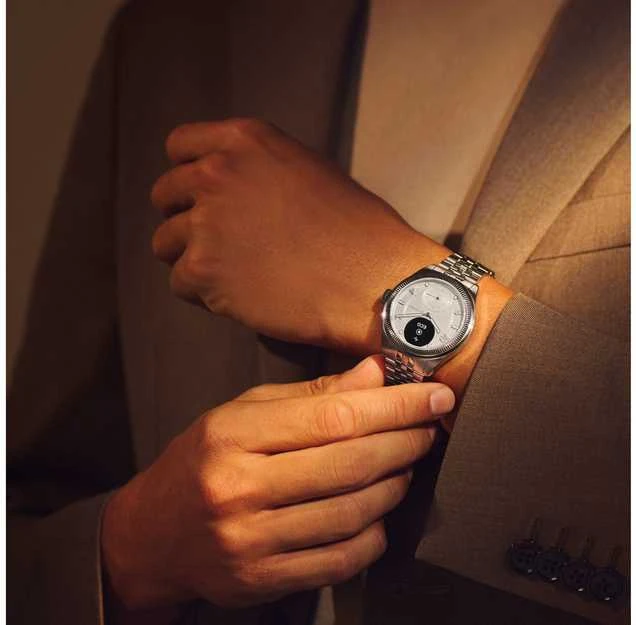 Išmanusis laikrodis Withings Scanwatch Nova Brilliant 39mm Titanium Sidabrinis