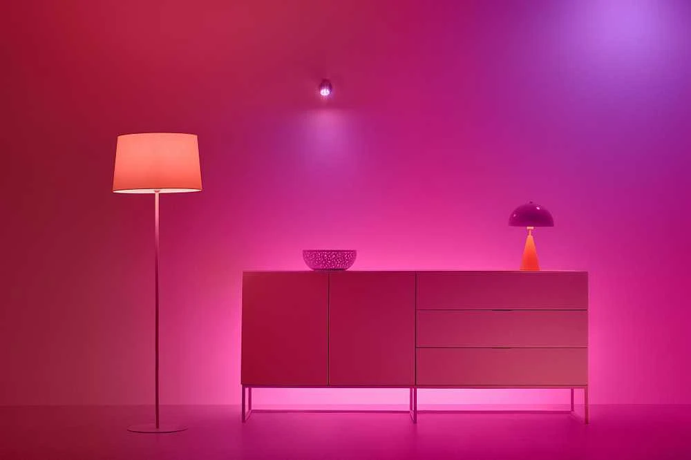 WiZ lempučių rinkinys - 8,8 W, 2200–6500 K (RGB), A60, E27, 3 vnt.