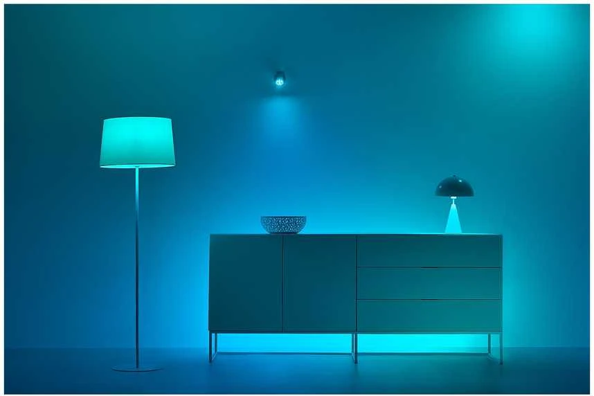 WiZ lempučių rinkinys - 8,8 W, 2200–6500 K (RGB), A60, E27, 3 vnt.