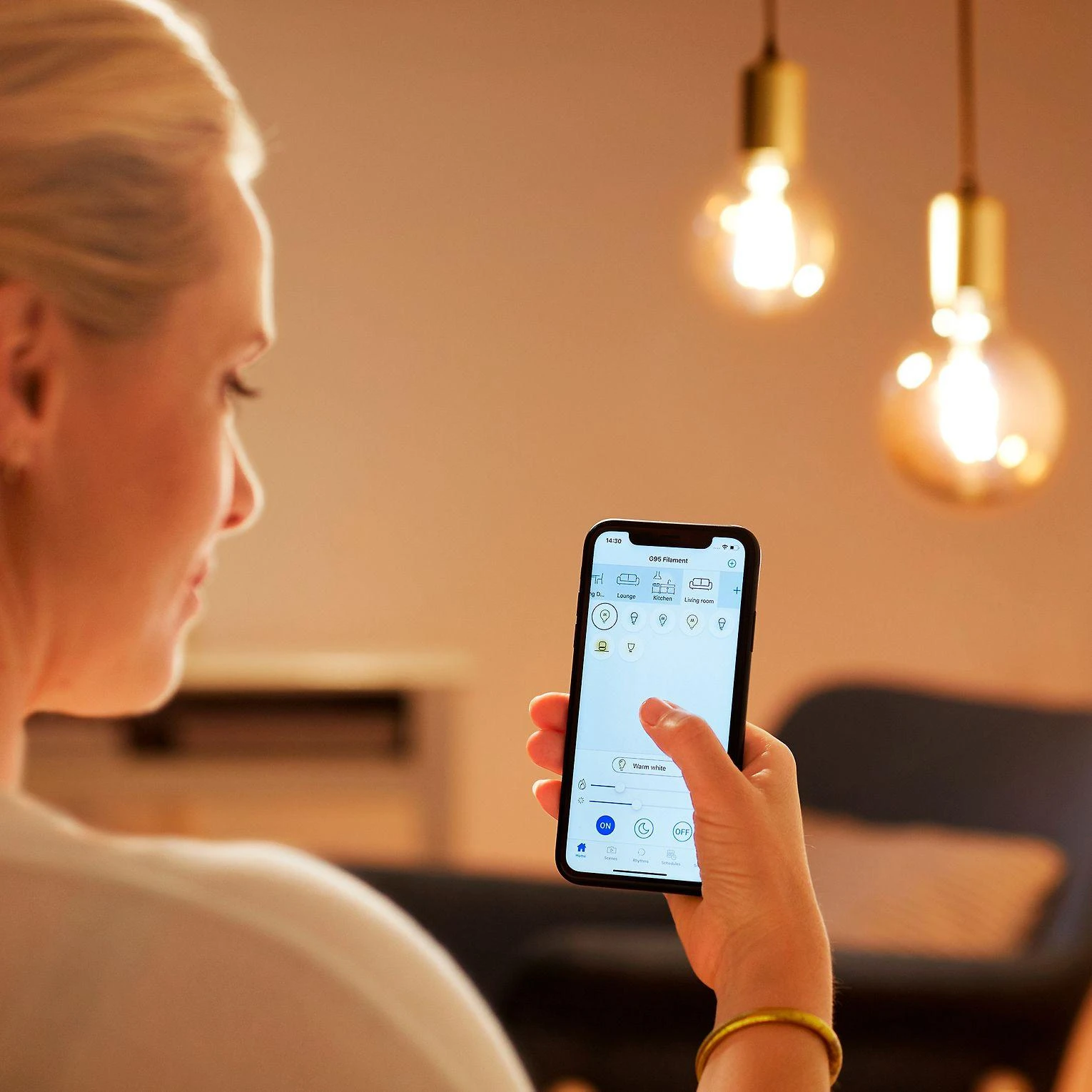 Signify WiZ - C35 Amber Candle E14 Tunable Filament - Smart Home