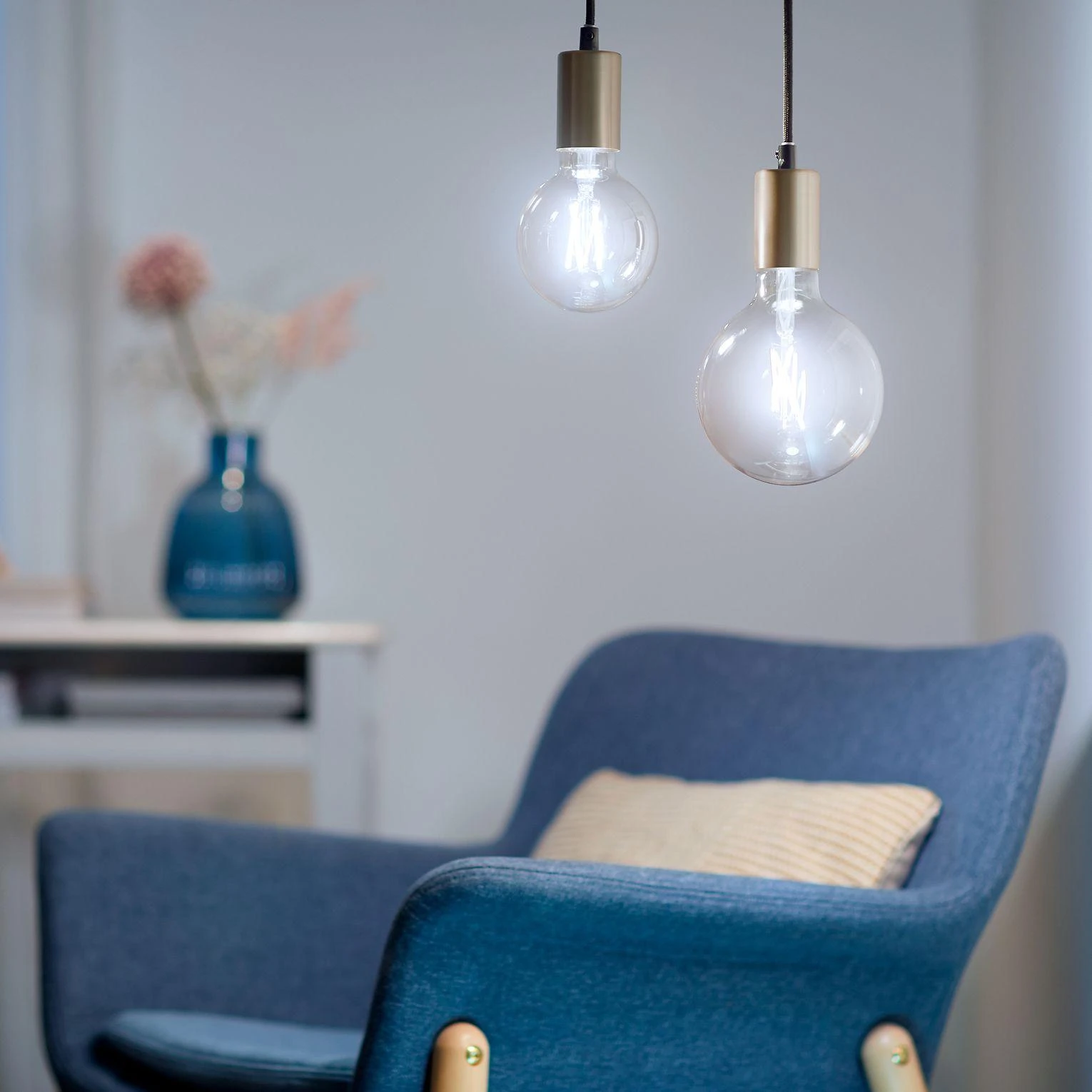 WiZ - G95 Clear Globe E27 Tunable Filament - Smart Home